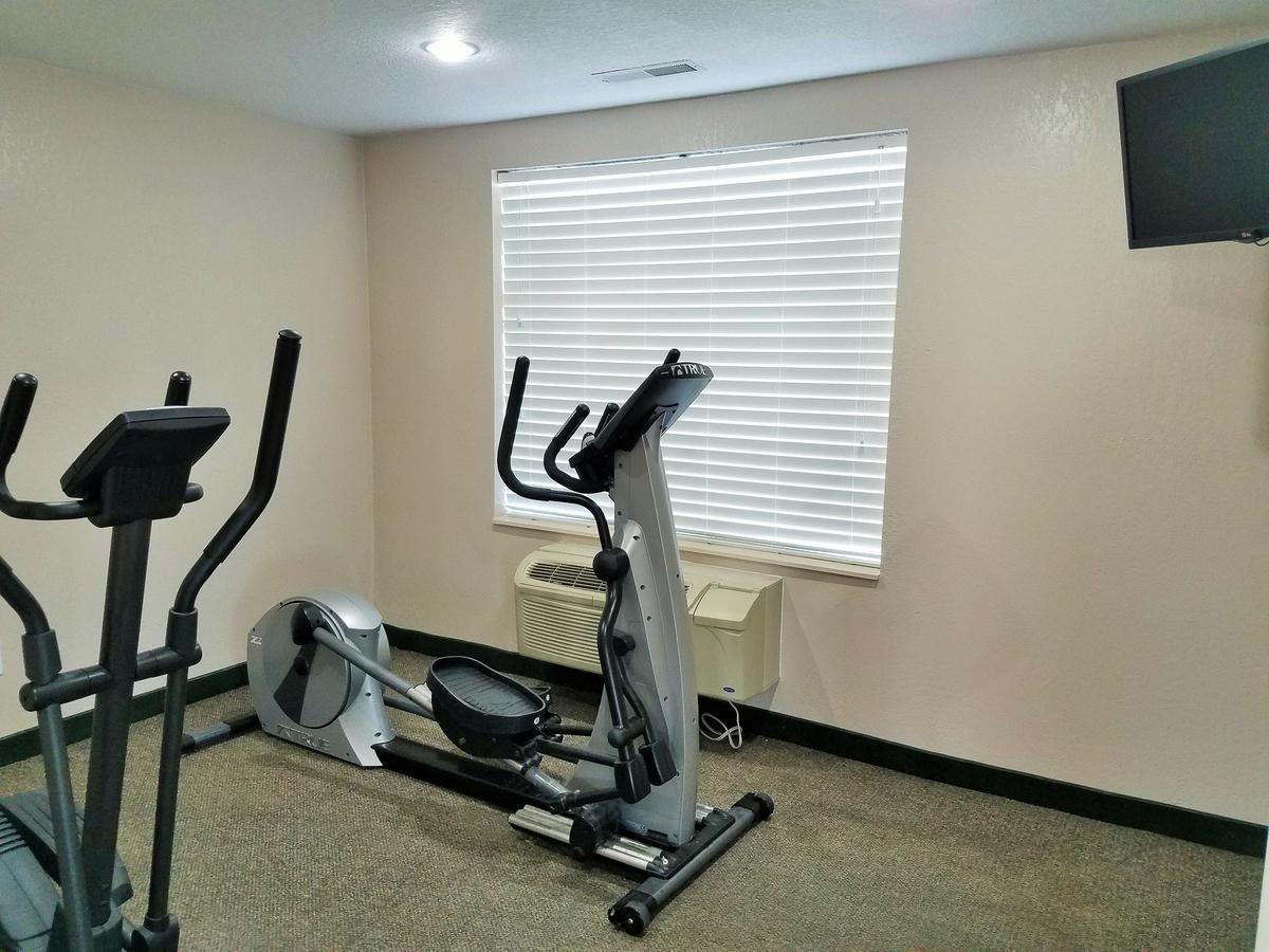 Oak Hill Inn & Suites Canton Esterno foto